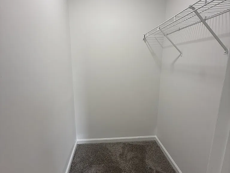 1240 Shannon Ln — Photo 14