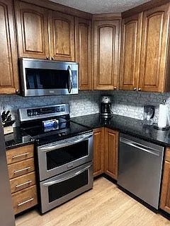 1146 Deercreek Dr — Photo 24