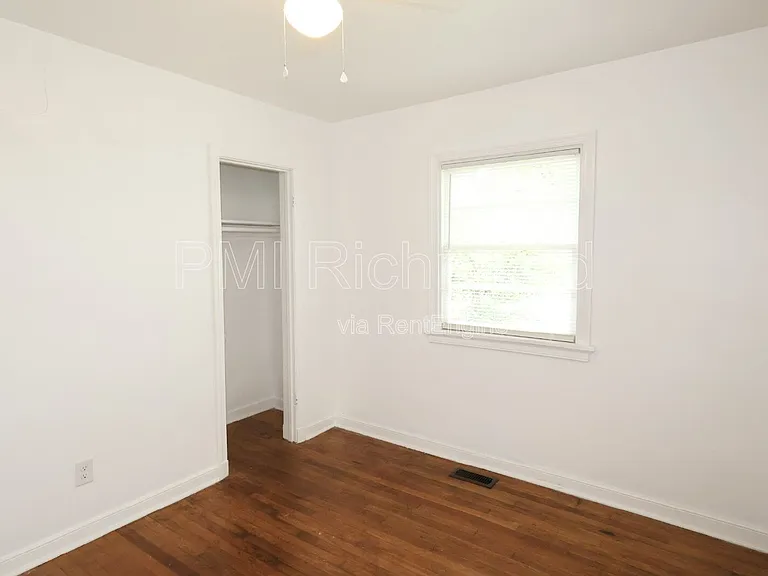 3006 Manor Dr — Photo 12