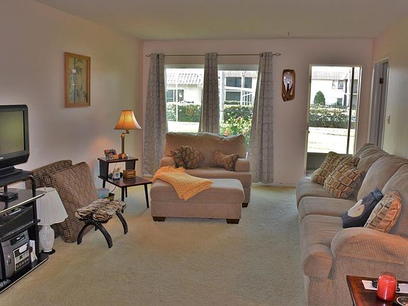 3rd image of 201 Saint Lucie Ln APT 503