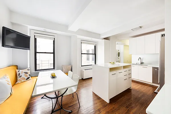 Sold by Corcoran | media 19