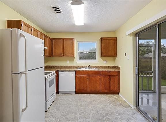 5th image of 1629 Timberlane Estate Dr