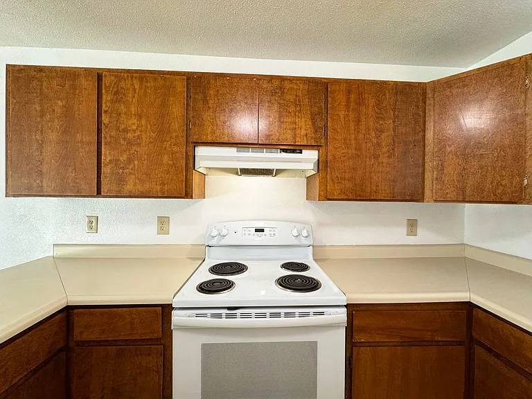 2148 Primrose Dr #4 — Photo 9