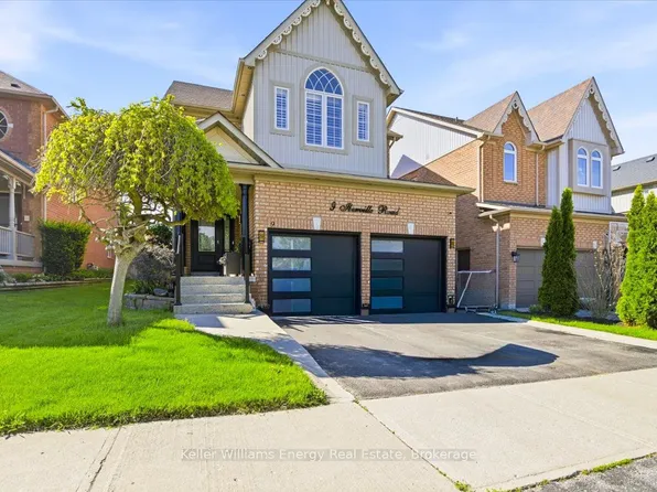 9 Iberville Rd W, Whitby, ON L1M 1H5