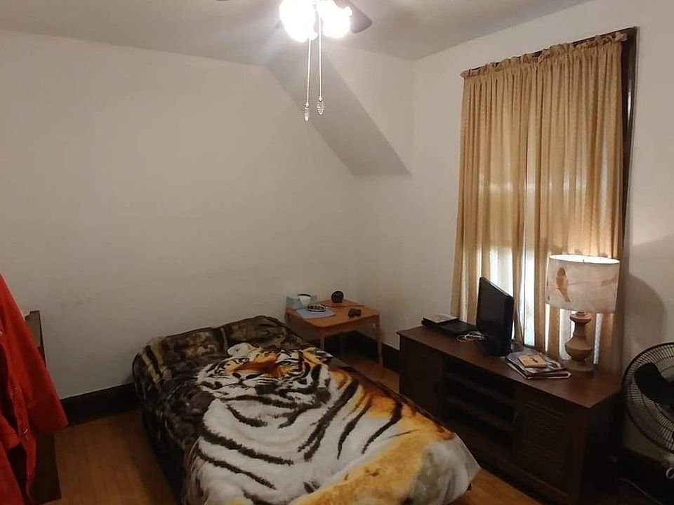 1st image of 3655 E Carpenter Ave
