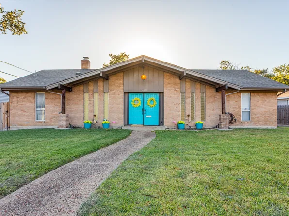 5628 Westcreek Dr, Fort Worth, TX 76133