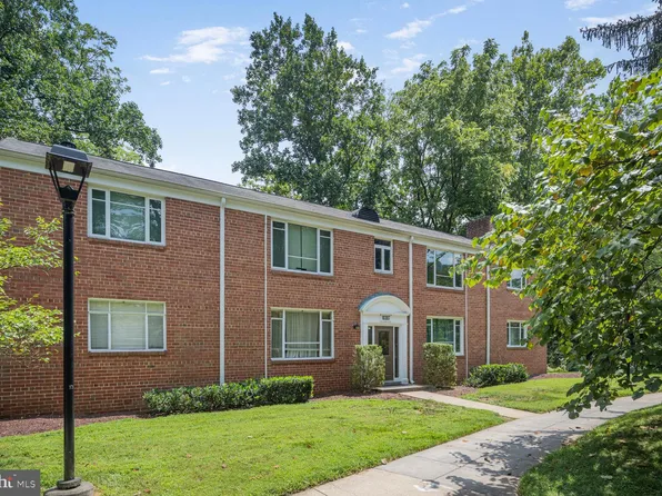 10307 Montrose Ave #M202, Bethesda, MD 20814