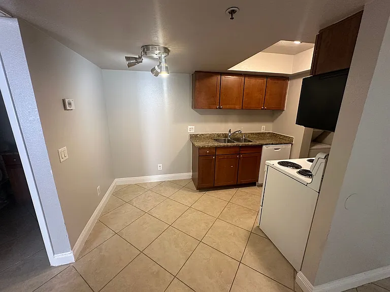 4200 S Valley View Blvd #1051 — Photo 4