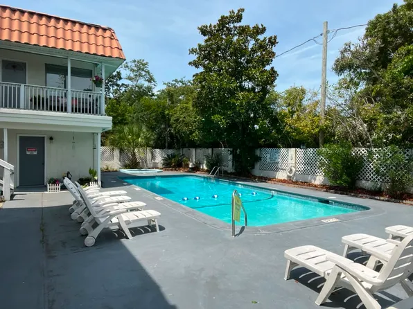 407 71st Ave N, Myrtle Beach, SC