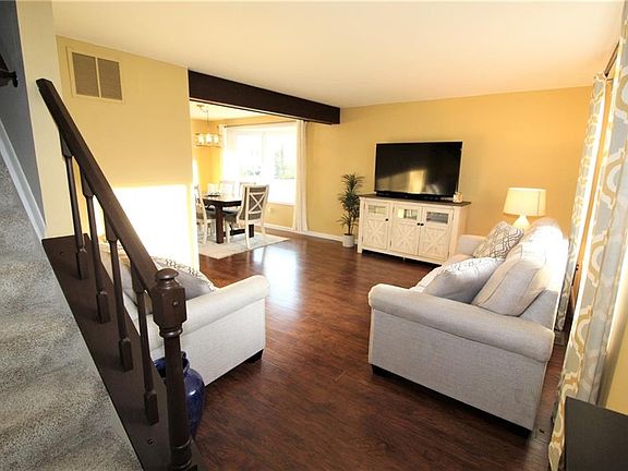 3rd image of 5433 Park Vista Ct