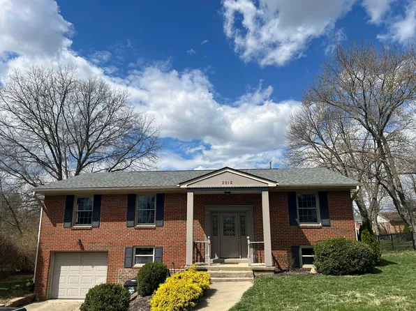 2912 University Dr, Crestview Hills, KY 41017