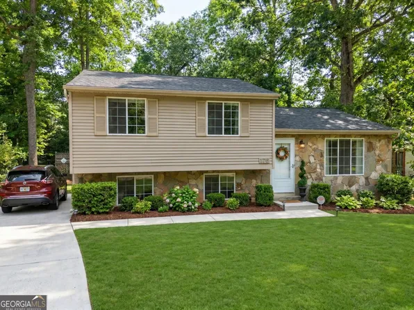 5172 Scarbrough Trl W, Stone Mountain, GA 30088