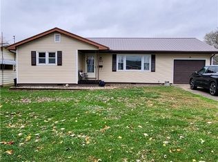 307 Brown St, Ravenswood, WV 26164