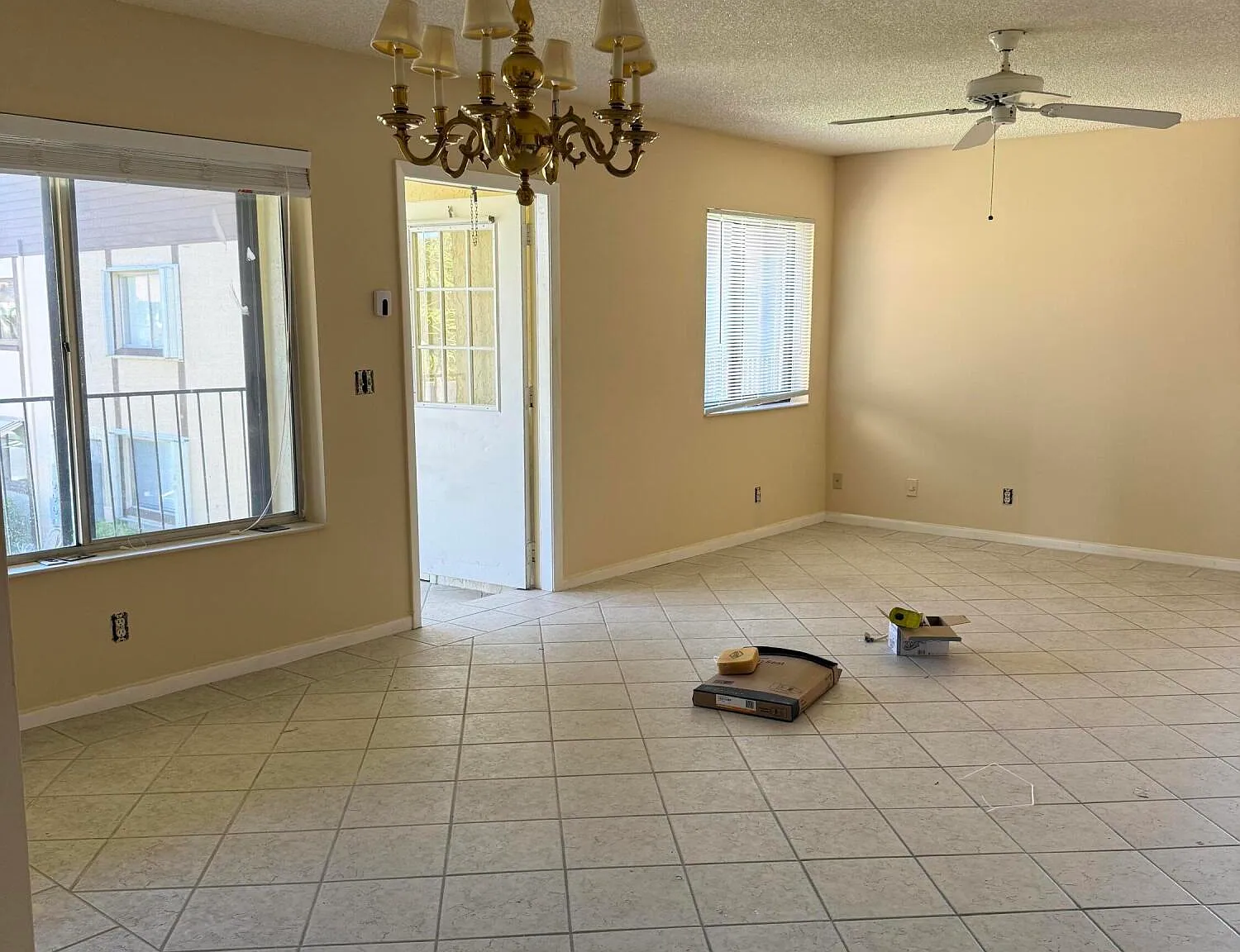 211A2 — Photo 3