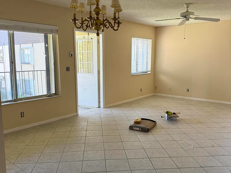 211 Pine Hov Cir #A-2 — Photo 3