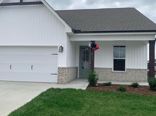 104 Norah Way, Lenoir City, TN 37771