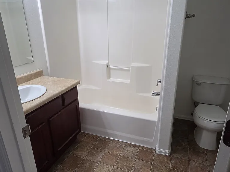 2456 1/2 Theresea Ln — Photo 8