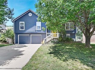 12620 S Parker Ter, Olathe, KS 66061
