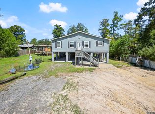 32027 Pats Ln, Springfield, LA 70462