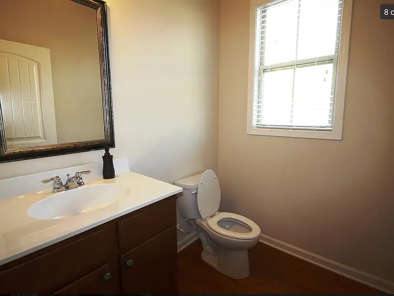1304 Hopkins Dr — Photo 8