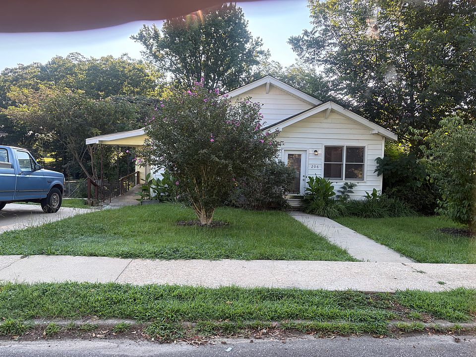 1st image of 206 Whitney St