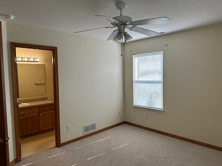925 N Field Stone Dr — Photo 10