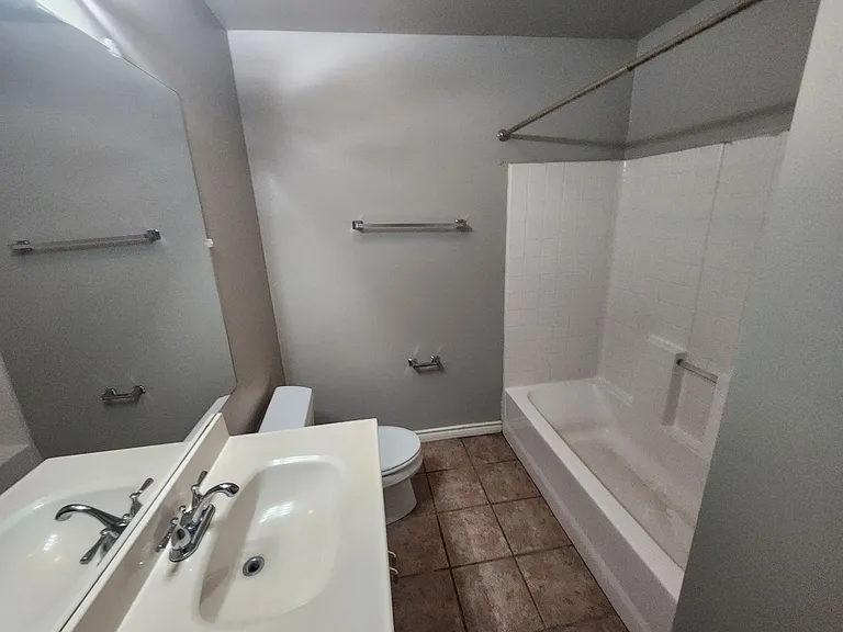 2714 Whitis Ave #C — Photo 6
