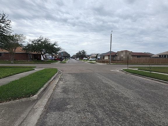 5th image of 7813 Elk Dr
