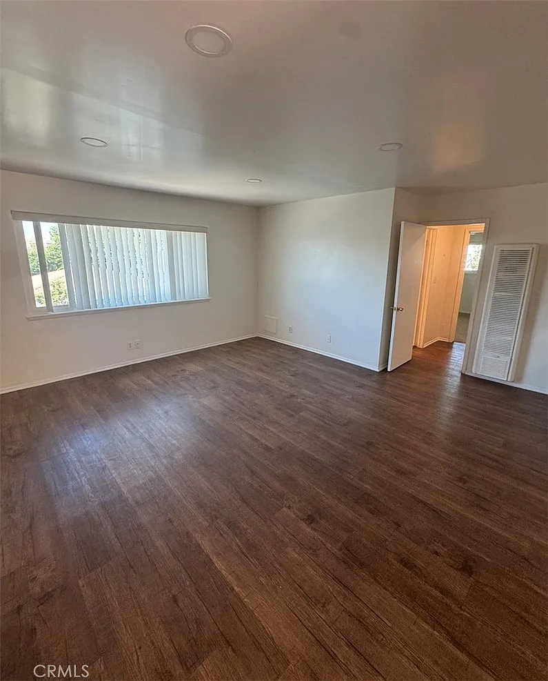 2 bed, 600 sqft, $2,395 — Photo 3