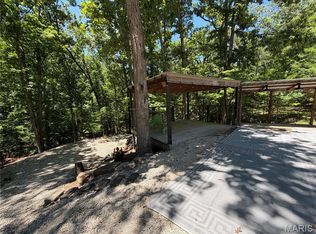 5121 Dipper Ln, Perryville, MO 63775