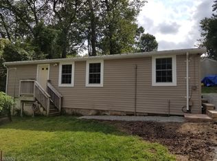 14 Shawnee Rd #B, Hopatcong, NJ 07843