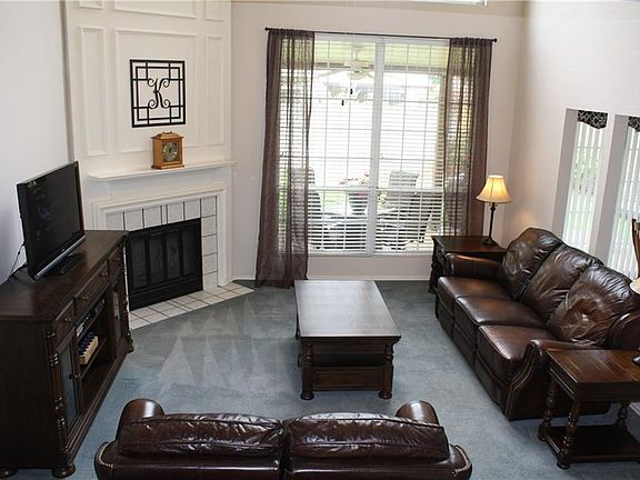 4th image of 2536 Dahlia Dr