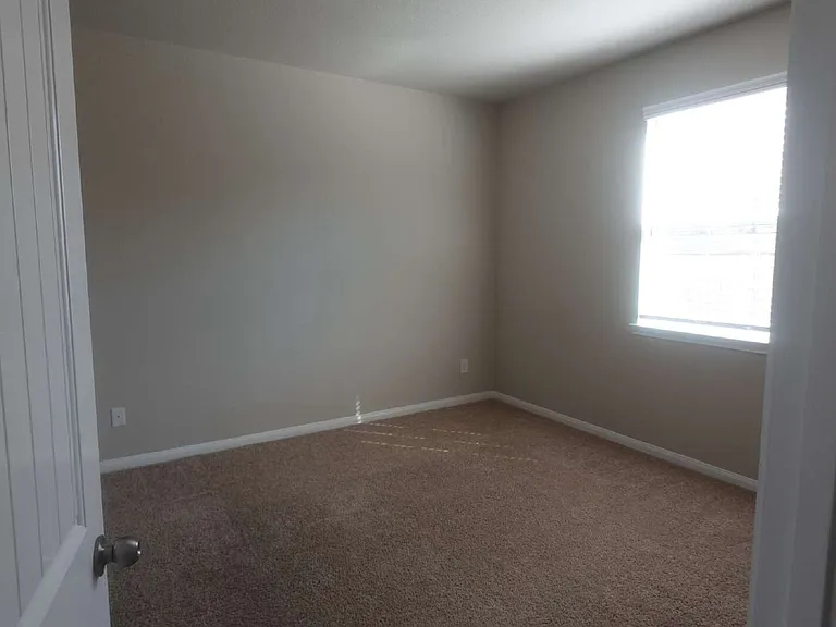 5130 Wolgan Lake Ct — Photo 2