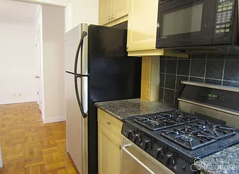 Rented by City Connections Realty