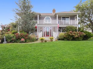 870 Soundview Rd, Orient, NY 11957