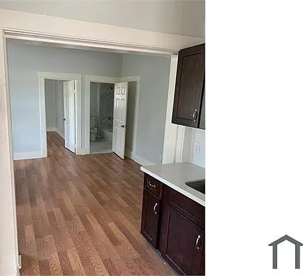 1294 Cartwright St #1 — Photo 10
