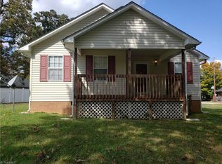 8 Hinkle St, Thomasville, NC 27360