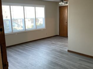1716 D Ave NE #C6, Cedar Rapids, IA 52402