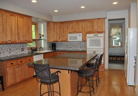 Center island granite kitchen