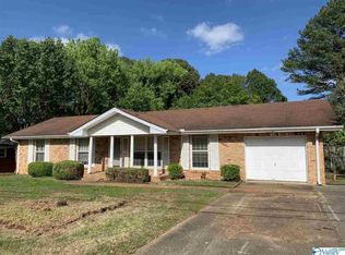 1104 Hewitt St NW, Huntsville, AL 35816