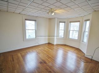 23 Cushing St APT 1, Waltham, MA 02453