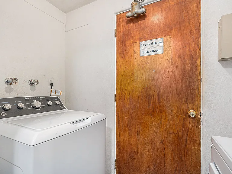 Aruba Apartments — Photo 15