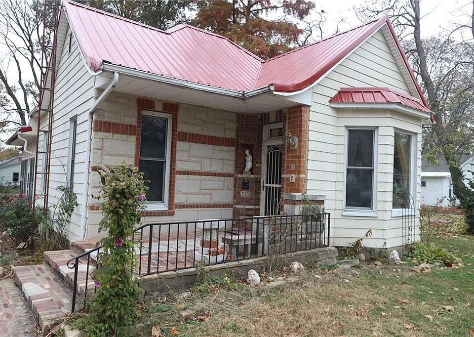 1st image of 518 N Chestnut