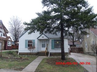 1722 Philadelphia Ave SE, Grand Rapids, MI 49507