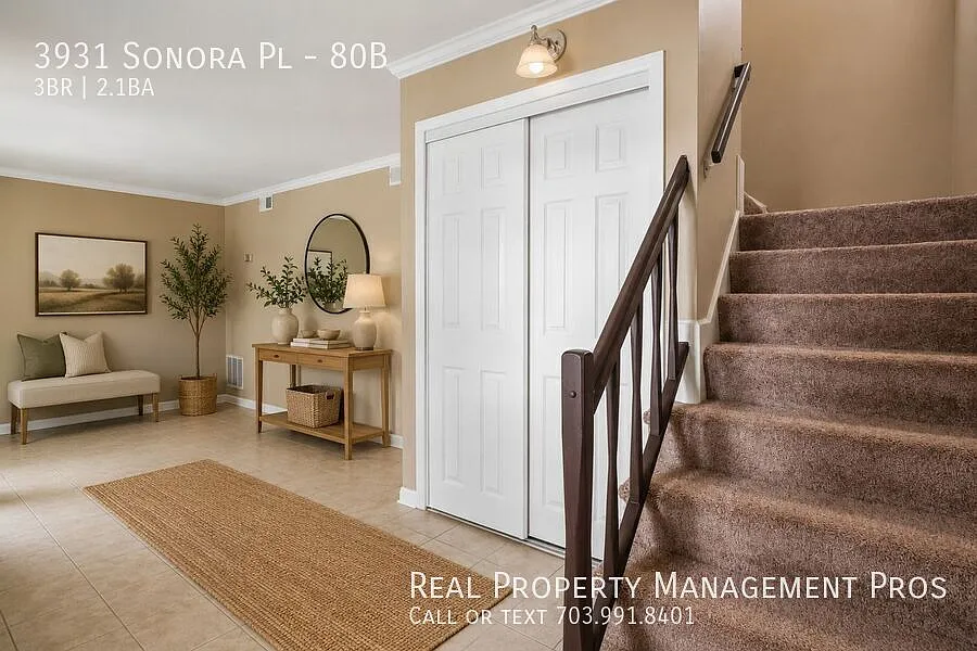 Spacious 3BR near Fort Belvoir with pool, tennis & private patio! — Photo 2