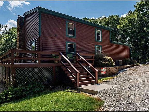 4th image of 6955 Abbey Woods Dr NE