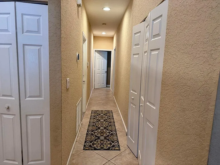 328 W Coral Trace Cir — Photo 15