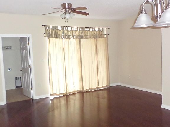 3rd image of 289 Marion Pl Unit 289