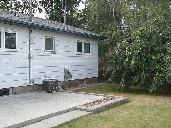 2nd image of 218 King St