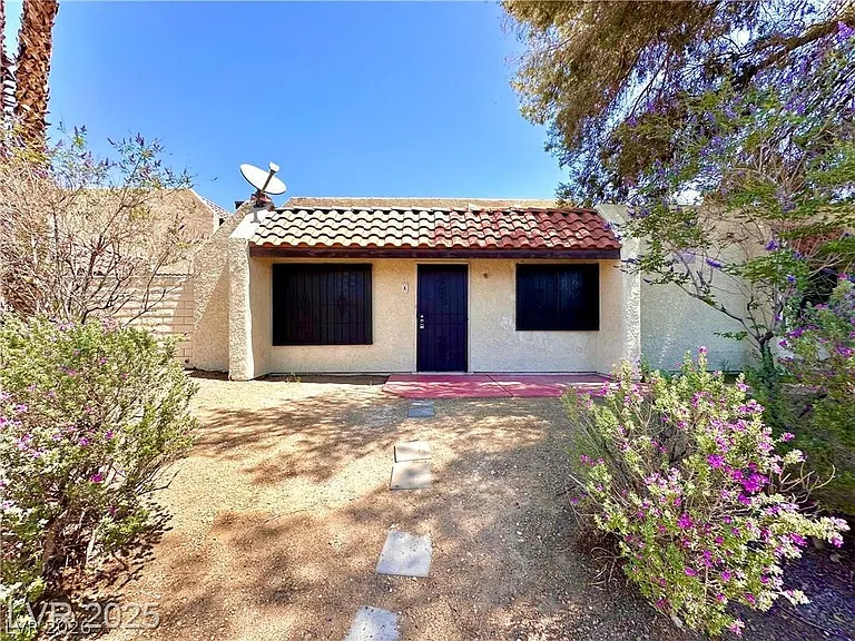 2112 Venus Ave #A — Photo 16